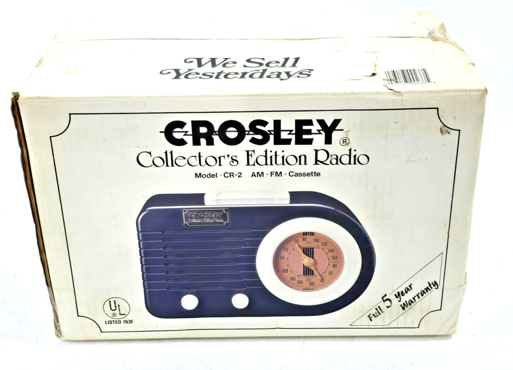 Crosley CR-2 Collectors Edition AM FM Cassette Retro Radio Brown / White NEW